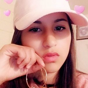 Meet your Posher, Perla